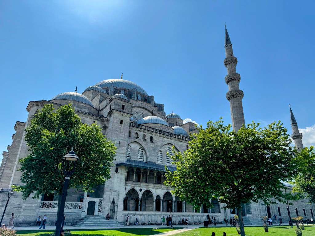 Ontdek de magie van Istanbul: Top 10 Bezienswaardigheden die je niet mag&nbsp;missen!